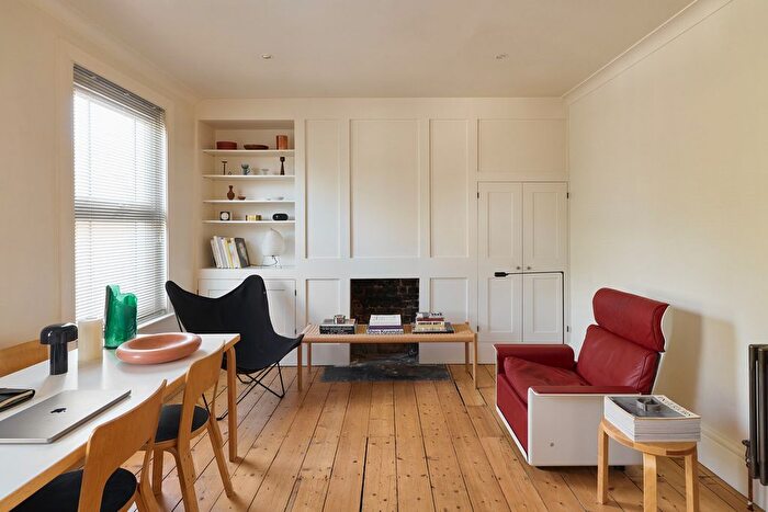 1 Bedroom Flat For Sale In New Cross, London, SE14