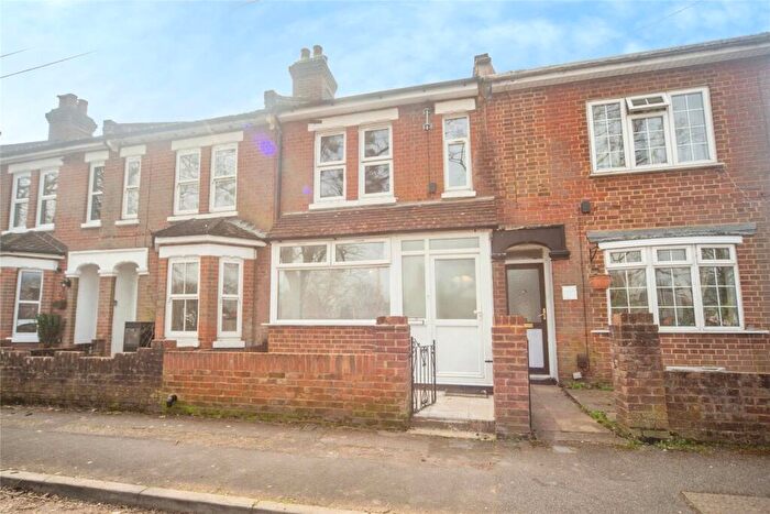 3 Bedroom Terraced House For Sale In Wordsworth Road, Southampton, Hampshire, SO15