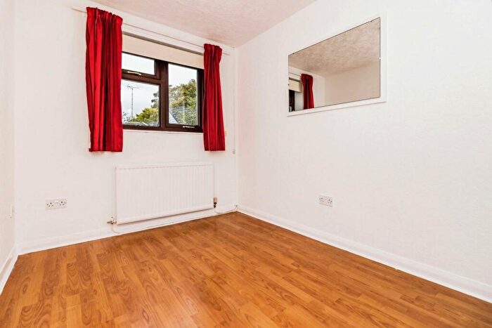 2 Bedroom Detached Bungalow To Rent In Bolton Road, Salford, M6