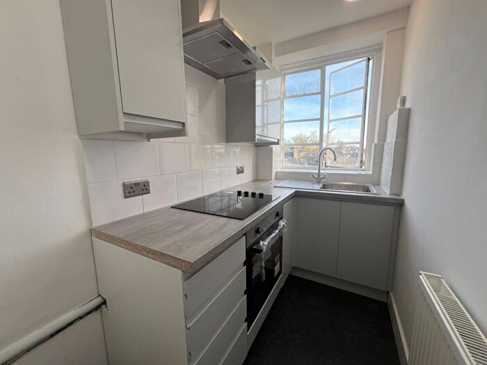 1 Bedroom Flat To Rent In Granville Court, Jesmond, Newcastle Upon Tyne, NE2