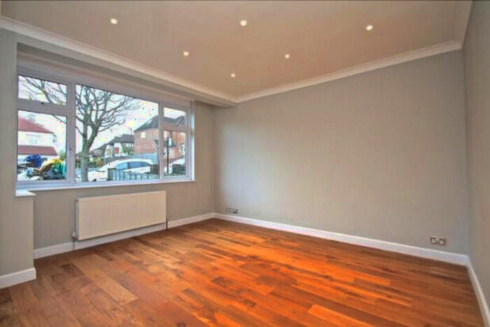 3 Bedroom Semi-Detached House To Rent In Orleans Road, London, SE19