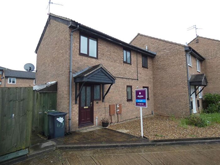 3 Bedroom Semi-Detached House To Rent In Hadrians Court, Peterborough, PE2