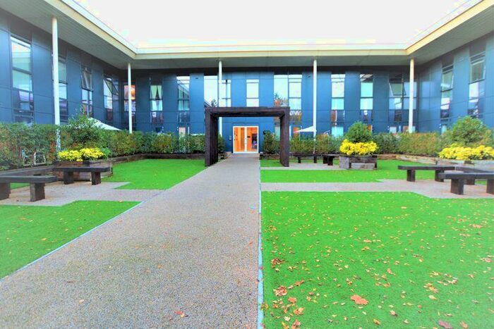 1 Bedroom Flat To Rent In Clivemont Road, Maidenhead, SL6