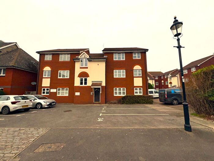 Studio To Rent In Captains Place, Ocean Village, SO14