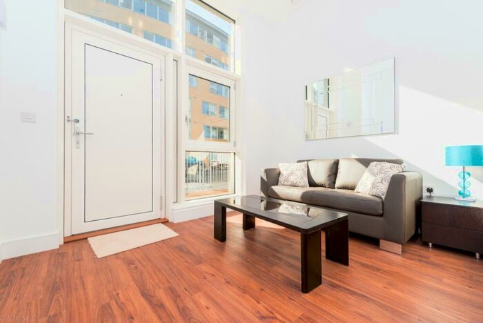 Studio To Rent In Gillespie Court, Queensland Terrace, Islington, N7