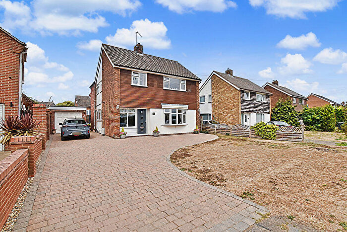 4 Bedroom Detached House For Sale In Fiskerton Road, Cherry Willingham, LN3