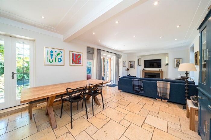 5 Bedroom Detached House To Rent In Woodfield Avenue, London, SW16