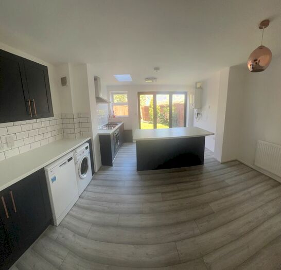 2 Bedroom Terraced House To Rent In Hazeldene Road, Leicester, LE5