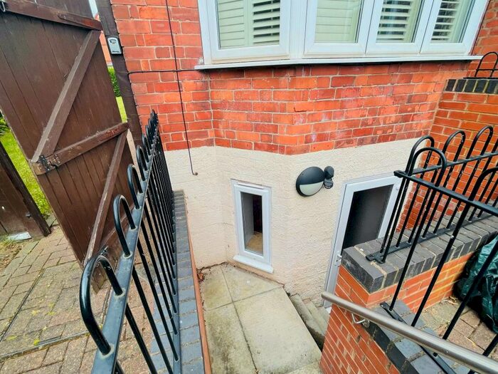 Studio To Rent In Goldswong Terrace, Nottingham, NG3