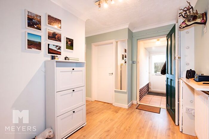 5 Bedroom Detached House For Sale In Highfield Drive, Ringwood, BH24