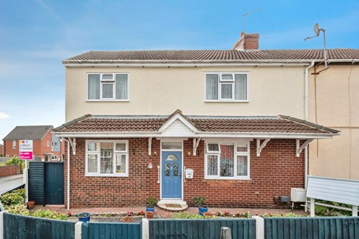 3 Bedroom End Of Terrace House For Sale In Dryden Road, Mexborough, S64