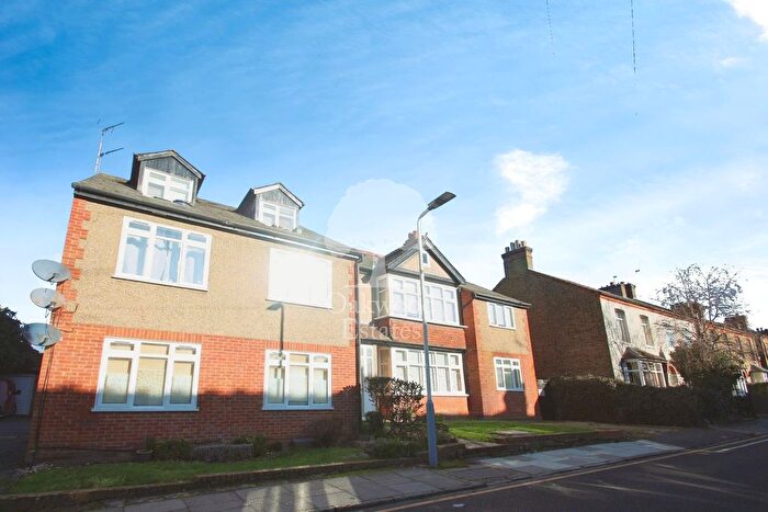1 Bedroom Flat To Rent In Myddleton Road, Uxbridge, UB8
