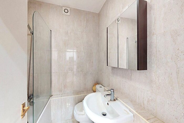 1 Bedroom Flat For Sale In Maida Vale, London, W9