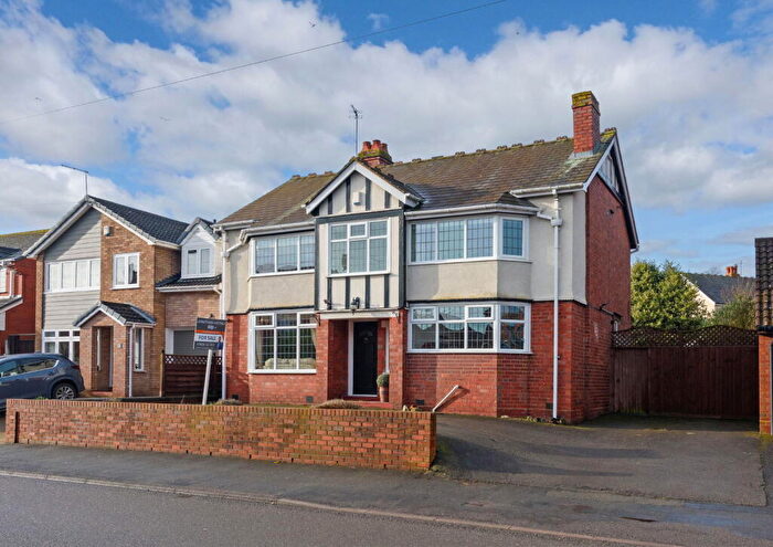 4 Bedroom Detached House For Sale In Eggington Road, Stourbridge, DY8