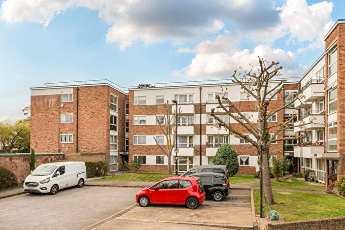 2 Bedroom Flat For Sale In Balmain Close, London, W5