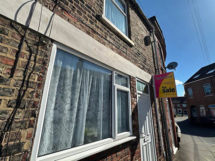 3 Bedroom Terraced House For Sale In Millgate, Selby, YO8