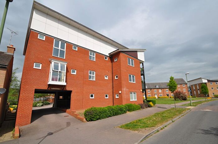 2 Bedroom Flat To Rent In Eddington Crescent, Welwyn Garden City, AL7