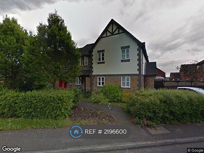 2 Bedroom Terraced House To Rent In Lark Vale, Aylesbury, HP19