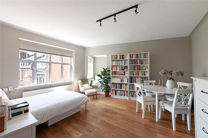 Studio For Sale In Havercourt, Haverstock Hill, London, NW3