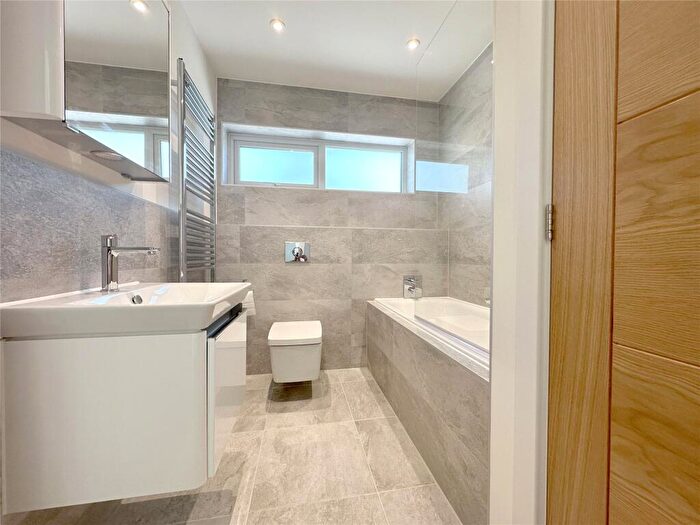 3 Bedroom Semi-Detached House To Rent In Topsham, Exeter, EX3