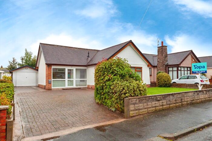 3 Bedroom Detached Bungalow For Sale In Fairlands Crescent, Rhuddlan, LL18