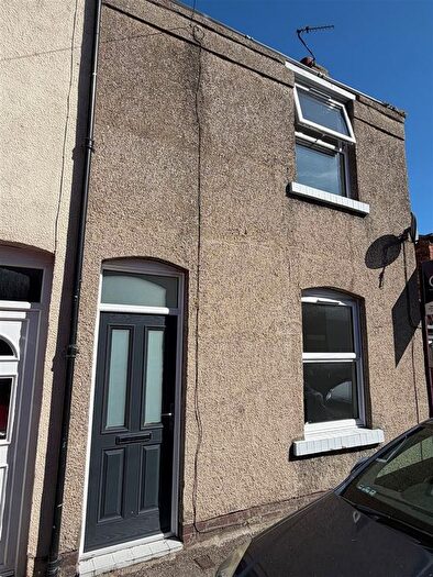 2 Bedroom End Of Terrace House To Rent In Ewart Street, Scarborough, YO12
