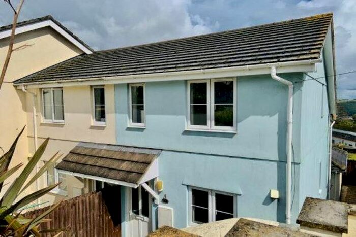 3 Bedroom Property To Rent In Lord Nelson Drive, Dartmouth, TQ6