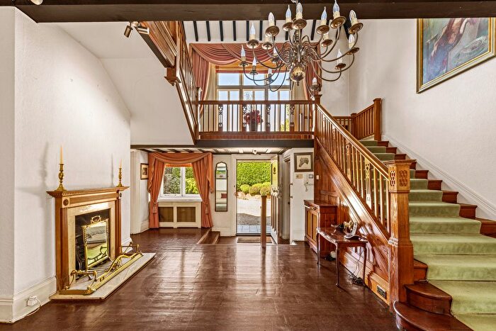 6 Bedroom Detached House For Sale In Hitcham Lane, Maidenhead, SL6