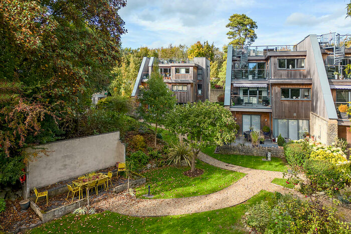 3 Bedroom Apartment To Rent In North Road, Combe Down, Bath, BA2