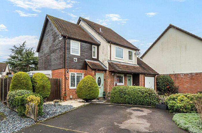 1 Bedroom Semi Detached House For Sale In Mallard Close, Andover, SP10