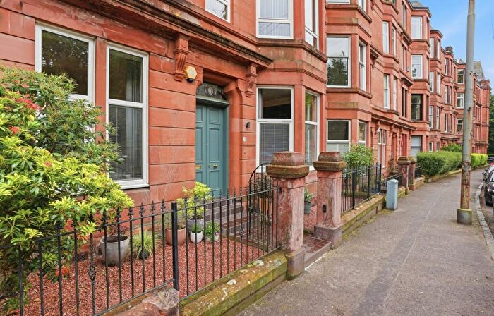 2 Bedroom Flat For Sale In Queens Park Avenue, Queens Park, G42