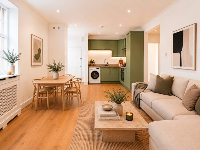 2 Bedroom Flat For Sale In Lechmere Road, Willesden, NW2