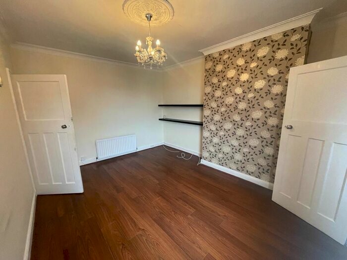 3 Bedroom Flat To Rent In Horsley Hill Road, South Shields, NE33