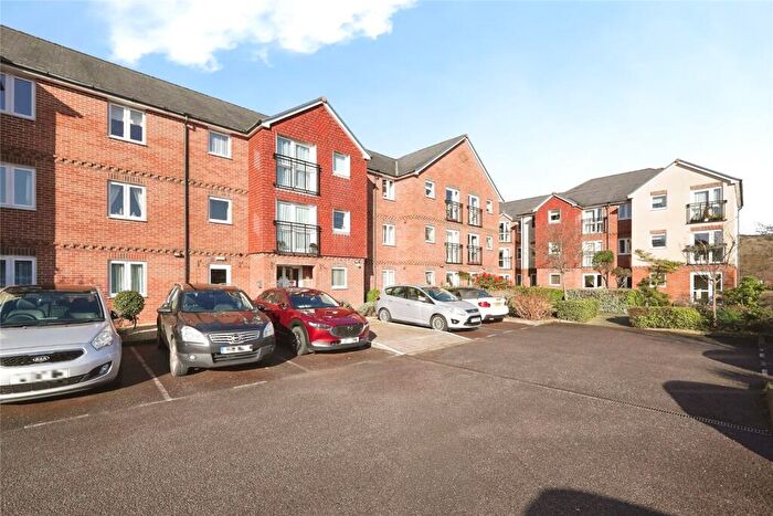 1 Bedroom Apartment For Sale In Laurel Court, Cheriton, CT19