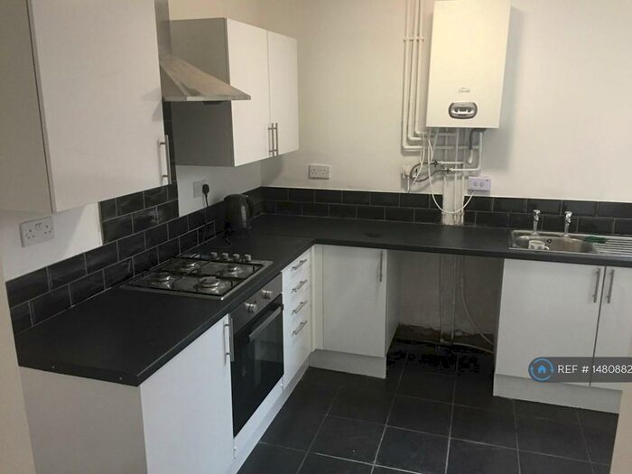 3 Bedroom Terraced House To Rent In Vittoria Street, Birkenhead, CH41