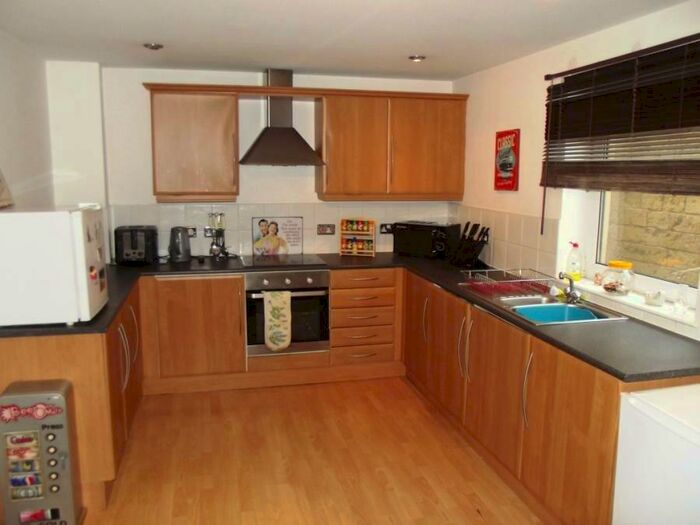 2 Bedroom Flat To Rent In Waterside, Lancaster, LA1