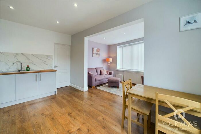 2 Bedroom Semi-Detached House To Rent In Paddock Lane, Desborough, Kettering, NN14