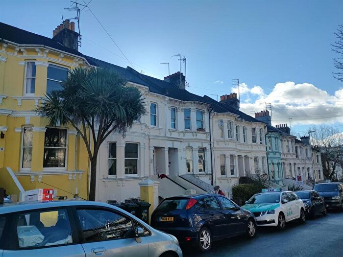 2 Bedroom Flat To Rent In Springfield Road, Brighton, East Sussex, BN1