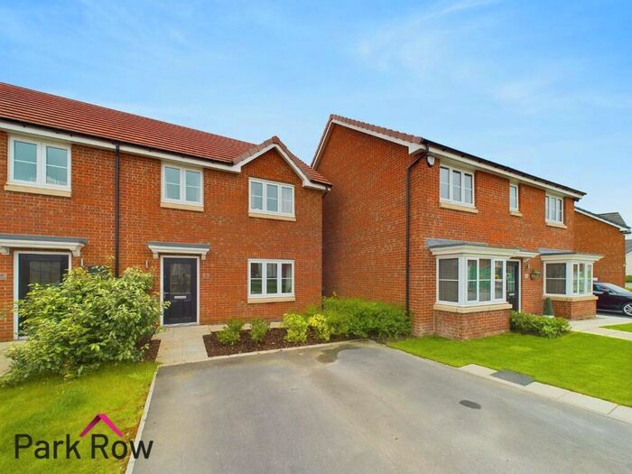 3 Bedroom Semi-Detached House For Sale In Meadow Brown Road, Sherburn In Elmet, Leeds, LS25