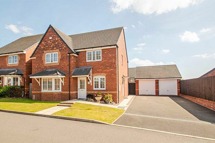 4 Bedroom Detached House For Sale In Poyner Drive, Hednesford, WS12