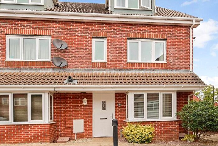 1 Bedroom Apartment To Rent In Graylingwell Drive, Chichester, PO19