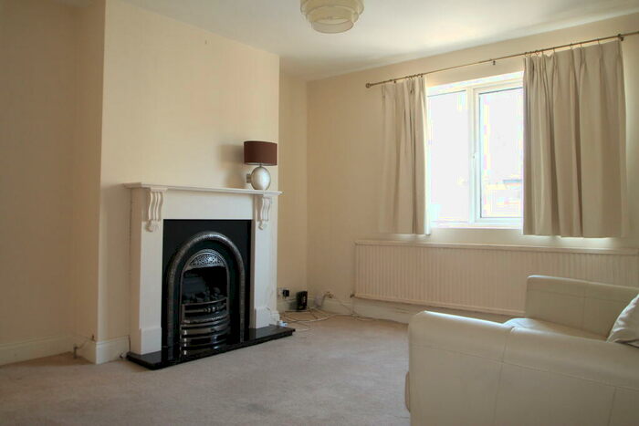 2 Bedroom Apartment To Rent In Woolwich, SE18