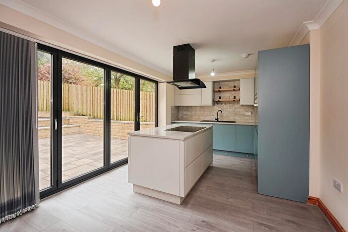 4 Bedroom Detached House For Sale In Prospect Mount, Shipley, BD18