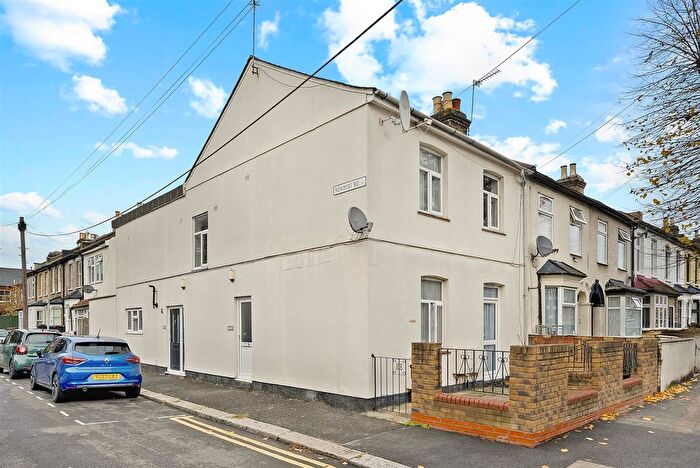 2 Bedroom Flat To Rent In Northcote Road, London, E17