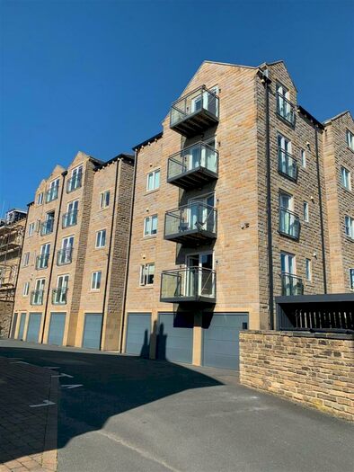 1 Bedroom Apartment To Rent In Copperfield House, Huddersfield Road, Halifax, HX3