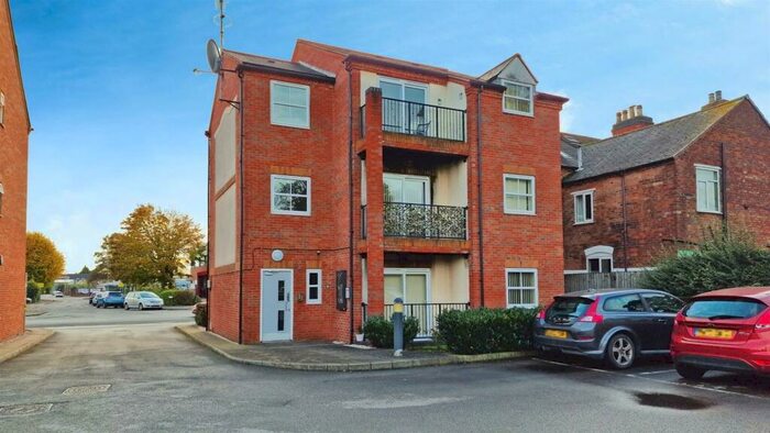 1 Bedroom Apartment To Rent In Finings Court, Burton-On-Trent, DE14