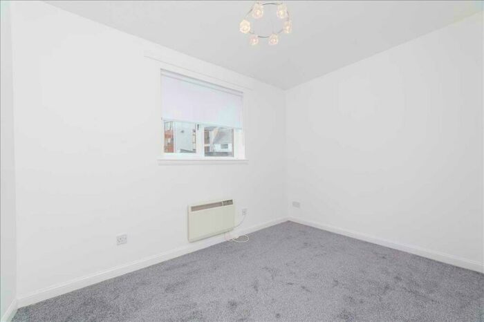 2 Bedroom Apartment To Rent In Kemp Court, Hamilton, ML3