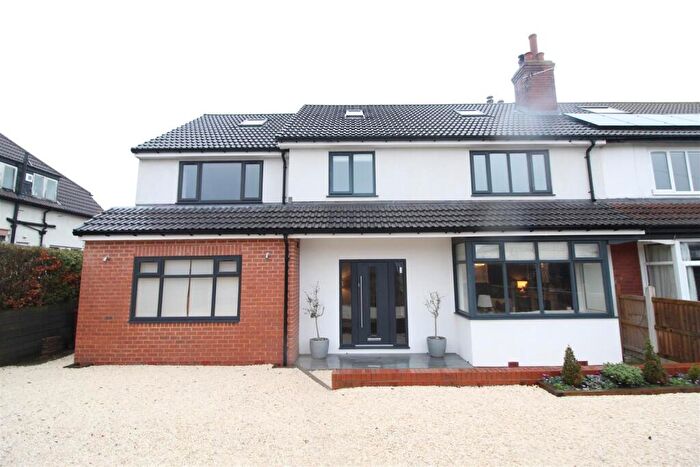 6 Bedroom House For Sale In Otley Old Road, Leeds, LS16