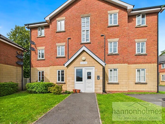 2 Bedroom Apartment For Sale In Clifton Park, Swinton, Manchester, M27