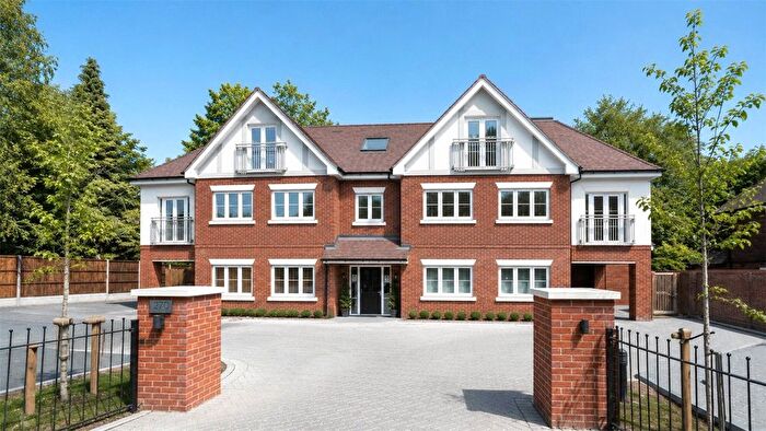 2 Bedroom Flat For Sale In The Residence, Brooklands Road, Weybridge, KT13